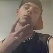 Stream Isaiah Dyer music