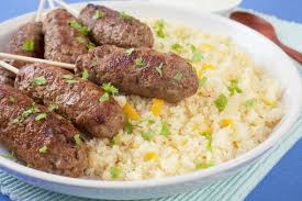 In a large bowl, combine the ground beef, steak sauce, worcestershire sauce, salt, black pepper, garlic powder. James Martin Shows Viewers How To Make Beef Burgers Or Koftas Express Co Uk