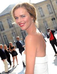 A recent study found that the billboard ads do indeed distract drivers. Eva Herzigova My Idea Of Beauty Is Authentic Daily Mail Online