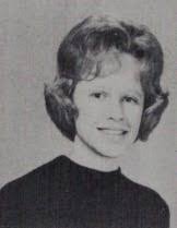 Deanna Bond's Instagram, Twitter & Facebook