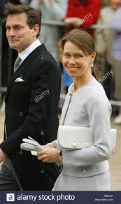 November 1976 in brasilien) ist ein deutscher popsänger. Lady Sarah Chatto Mit Ihrem Ehemann Daniel Kommen Fur Die Hochzeit Von Harry Lopes Laura Parker Bowles In St Cyriac Kirche In Lacock Wiltshire Stockfotografie Alamy