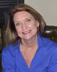 Deanna Compton's Instagram, Twitter & Facebook