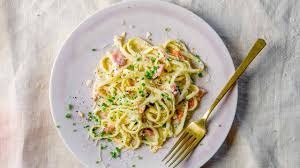 Stir to combine oil, cream cheese, water and create a nice and creamy emulsion. 10 Best Salmon Pasta Cream Cheese Recipes Yummly