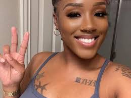 Deandre Stewart's Instagram, Twitter & Facebook