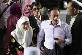 Anwar urges malay children to master chinese language, malaysia news. Royal Pardon Sought For Anwar