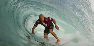 Alerte à malibu (rtl9) : Kelly Slater Figure Du Surf Annonce Sa Retraite