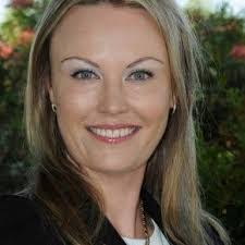 Amanda Beecroft's Instagram, Twitter & Facebook