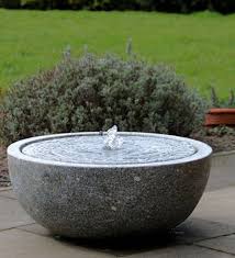 Tolles Wasserspiel Fur Die Terasse Oder Garten Terrassenbrunnen Granit Mila 40 Gartenidee Terrassenide Gartenbrunnen Terrassenbrunnen Springbrunnen Garten