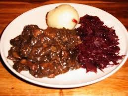 Wildgulasch Aus Der Rehkeule Rezept Wildgulasch Rezepte