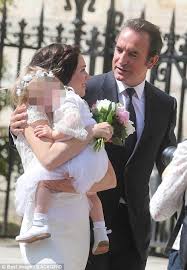 En couple depuis 2014, jean dujardin et nathalie péchalat sont les heureux parents d'une petite jeanne, qui fêtera son troisième anniversaire en décembre prochain. Oscar Winner Jean Dujardin Marries Nathalie Pechalat Oscar Winners Married Ice Queen