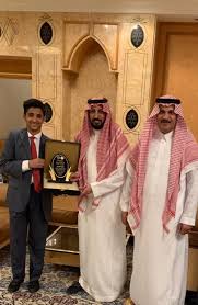 اللجنة الثورية أو المجلس الثوري أو اللجان الثورية، هي هيئة تشكلت من قبل أنصار الله(الحوثيين)، في 6 فبراير 2015 عبر بيان الإعلان الدستوري الذي بث في الفضائية اليمنية، بعد سيطرة الجماعة على صنعاء وغيرها من محافظات اليمن، وفشل محادثات الخميس. ØµØ­Ø§ÙØ© Ø§Ù„ÙŠÙ…Ù† Ø±Ø¦ÙŠØ³ ÙˆØ²Ø±Ø§Ø¡ Ø­ÙƒÙˆÙ…Ø© Ø´Ø¨Ø§Ø¨ ÙˆØ§Ø·ÙØ§Ù„ Ø§Ù„ÙŠÙ…Ù† ÙŠÙƒØ±Ù… Ø±Ø¦ÙŠØ³ Ø§Ù„Ù„Ø¬Ù†Ø© Ø§Ù„Ø®Ø§ØµØ©
