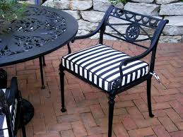 Black And White Striped Bench Cushion Black And White Striped Patio Cushions Patio Cushions Dog House Plans Seating