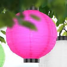 Denn sie sind eine wirkungsvolle methode, außenbereiche an haus oder wohnung liebevoll zu dekorieren und mit licht zu gestalten. Led Girlande Balkon Solar Lichterkette 5x Lampion Aussen Deko Kugel Living Xxl Elipesa Com