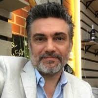 Kenneth Breeze's Instagram, Twitter & Facebook