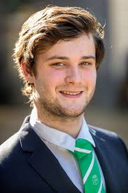 Ze raakt veelvuldig verzeild in gênante situaties en valt prompt als een blok voor de charmes van een aantrekkelijke arts (thijs römer). De Stad Van Daan Jansen Bij Studentenvereniging Animoso Kent Iedereen Elkaar S Hertogenbosch Bd Nl