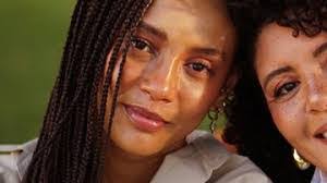 Danielle Camargo's Instagram, Twitter & Facebook