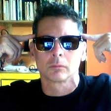 Richard Kellum's Instagram, Twitter & Facebook