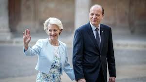 Глава Еврокомиссии в центре скандала