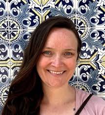 Sarah Carnahan's Instagram, Twitter & Facebook