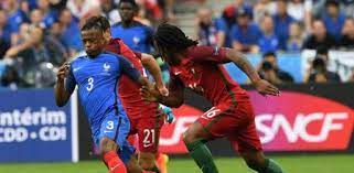 Both teams have stuck with the squads that got them here, despite the fact that they're facing much different foes in this game than they did in the semifinal. Resultado Portugal Vs Francia Uefa Eurocopa 2016