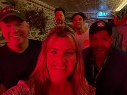 Nikki Britton's Instagram, Twitter & Facebook