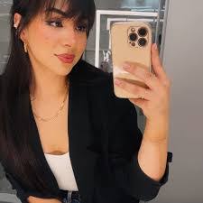 Priscilla Mahan's Instagram, Twitter & Facebook