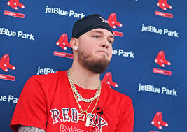 Dodgers' outfielder alex verdugo, who injured his back in august and missed the postseason, is fully recovered from the injury, according to chris verdugo. Red Sox Alex Verdugo On Involvement In 2015 Police Investigation I Ve Learned From It The Boston Globe