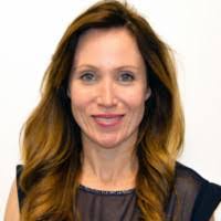 Deborah Kellett's Instagram, Twitter & Facebook