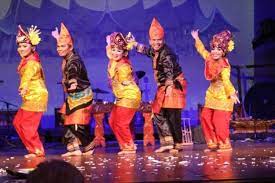 Tari Piring Tarian Tradisional Khas Minangkabau Halaman All Kompas Com