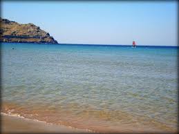 Όλα αυτά μαζί μπορεί να τα βρει ο επισκέπτης που θα επιλέξει την παραλία κέρος στην ανατολική πλευρά της λήμνου. A3ioprephs Paralia Mesa Sth Myrina Kritikes Gia Riha Nera Beach Lhmnos Ellada Tripadvisor