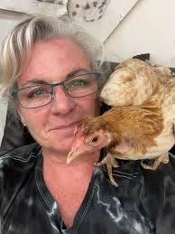 One more photo with our Pastor Kenny Rager eating a chicken leg lol. Our  First Lady Rita I don't think she knew he was doing that for the picture  lol. ❤️ |