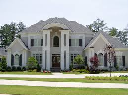 White stucco house with brown trim. How To Pick Stucco House Colors Ideas 40chienmingwang Com Stucco Homes Stucco House Colors Gray House Exterior