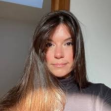 Amanda Machin's Instagram, Twitter & Facebook