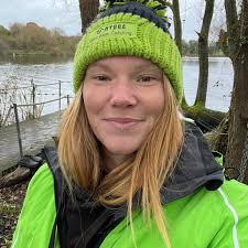 GOOD LUCK to Anna Strachan, who started her LGSA Signature swim at 08h32  this morning. Setting off from the Château de Chillon, Anna is attempting  to swim the length of Lake Geneva,