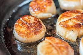 How To Cook Scallops Pan Seared Scallops In Cast Iron Scallops Seared Scallop Recipes How To Cook Scallops