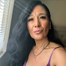 Leave a 💙 if these new favorites resonates. Which slide is connects with  you today? Credit from the first slide onward: @louisareneechoi  @thirdeyethoughts @risingwoman @vexking @the.alchemist @sahilbloom  @growwithcolby @thegoodquote @briannawiest ...