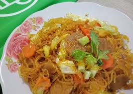 Dulu, bihun goreng dan mie rebus adalah dua makanan yang sering sekali dibuat ibu kala kami semua masih kecil. Resep Simple Bihun Goreng Pedas Aneka Resep Nusantara