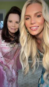 first she made me do a chambong, and now a TikTok…Southern Charm can make  you crazy! As can been seen tonight