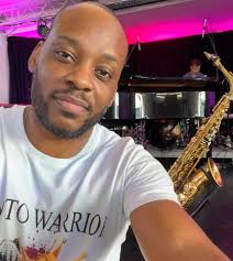 What an amazing year it has been! As the year winds down, I'm grateful for  every note played and every moment shared with all of you. Wishing everyone  a harmonious holiday season!