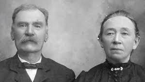 What information is available about Ostfriesen families in Illinois and  their connections to Ostfriesland, Germany?