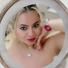 Ada Palacios (@adapalacios) • Instagram photos and videos