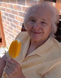 Tribute to Dorothy Diaper