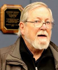 Debate Keeps Turning Back To Main Street