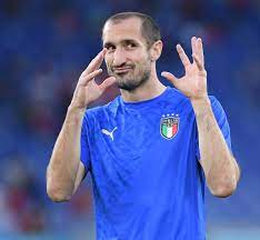 Giorgio chiellini explains his philosophy of 'living in the moment' for italy and juventus after signing a contract to 2023. Em 2021 Giorgio Chiellini Ist Italiens Naturgewalt In Der Abwehr
