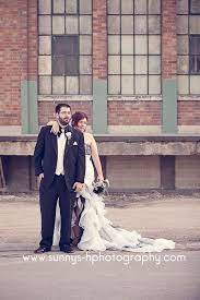 Simple Classic Wedding Couple Pose Wedding Couples Wedding Wedding Photography Inspiration