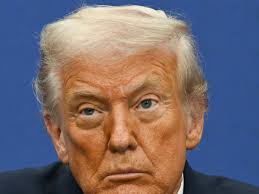 Sarah Silverman Mourns Dad Donald, Who Died Days After His Wife Janice