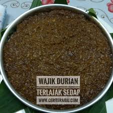 2 cawan tepung gandum, 1 cawan gula, sedikit garam, 2 kotak kecil santan, 3 cawan air, sedikit pewarna merah. Resepi Wajik Durian Noxxa Terlajak Sedap Ceritera Ibu