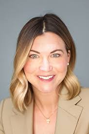 Dana Devers's Instagram, Twitter & Facebook