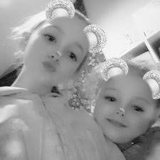 Daisy Walsh Broadbent (@BroadbentWalsh)