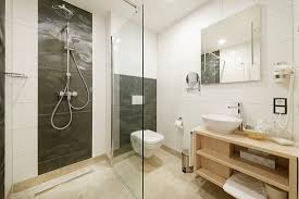 Badezimmer Picture Of Hotel Restaurant Burgschaenke Alpen Tripadvisor